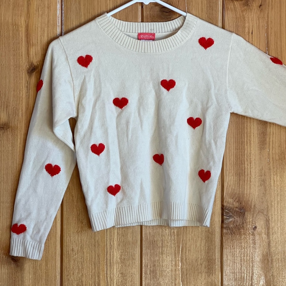 Zunie Cream Sweater with ❤️ red hearts